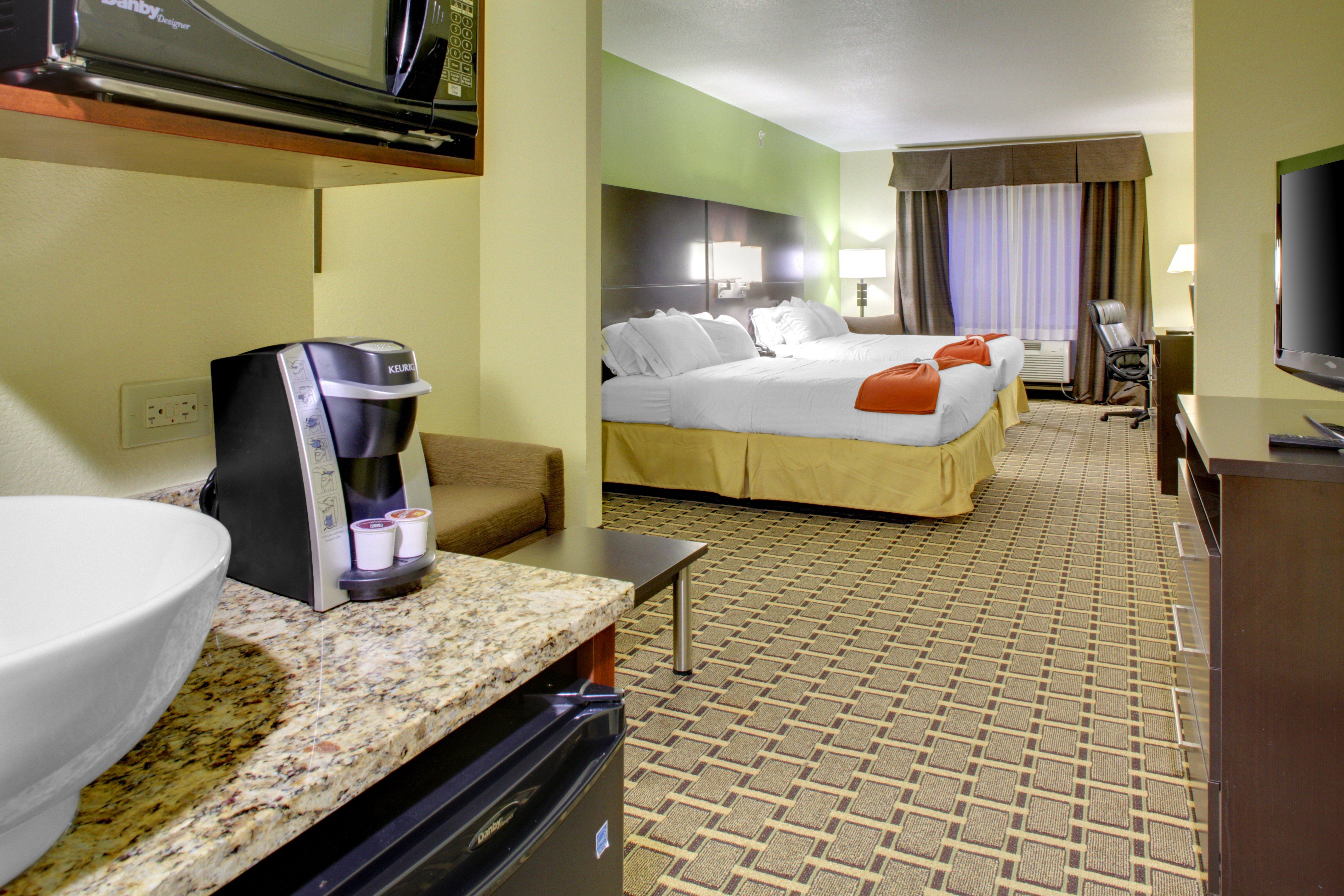 Holiday Inn Express & Suites Cross Lanes, An Ihg Hotel Екстериор снимка