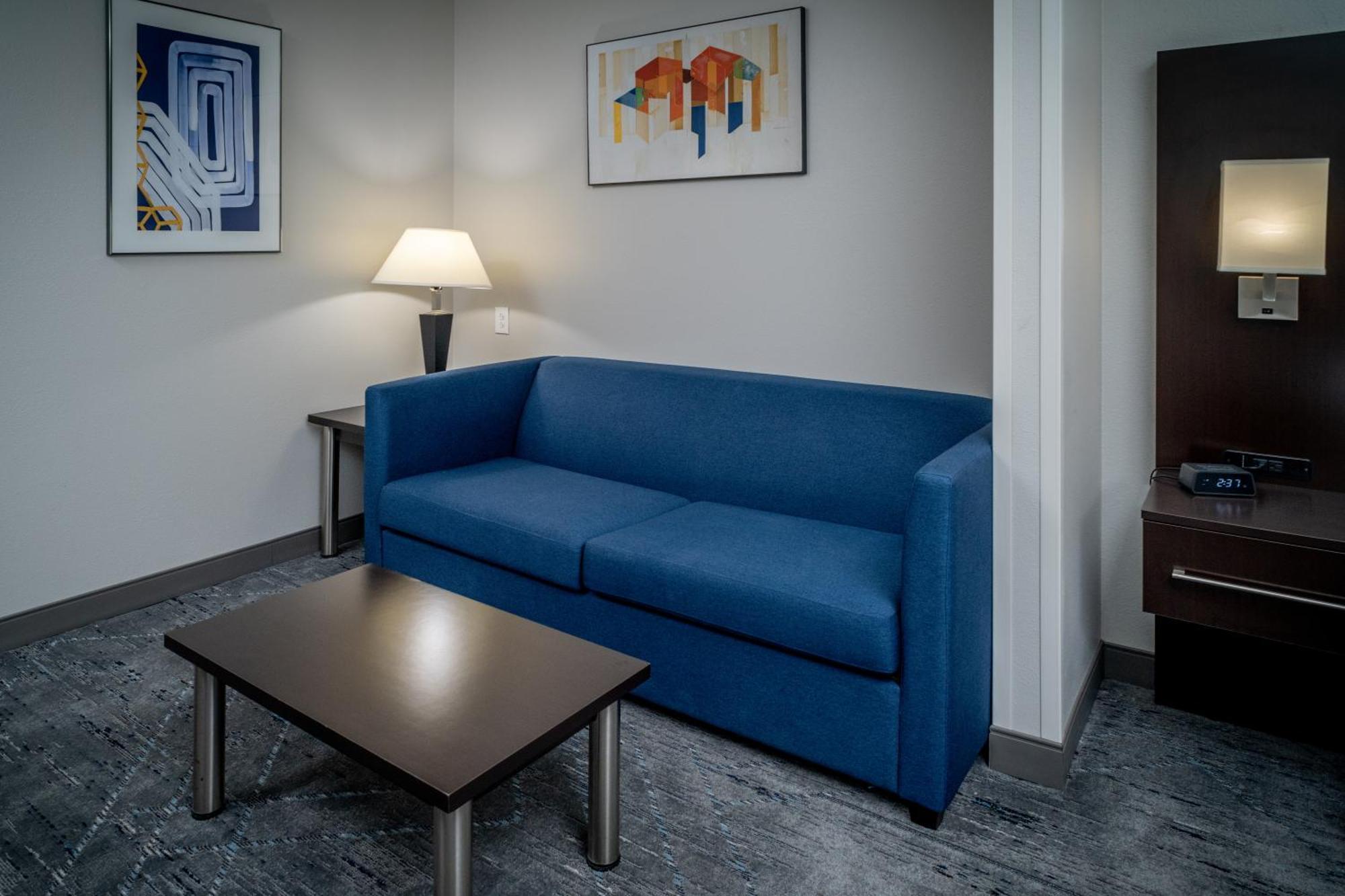 Holiday Inn Express & Suites Cross Lanes By Ihg Екстериор снимка