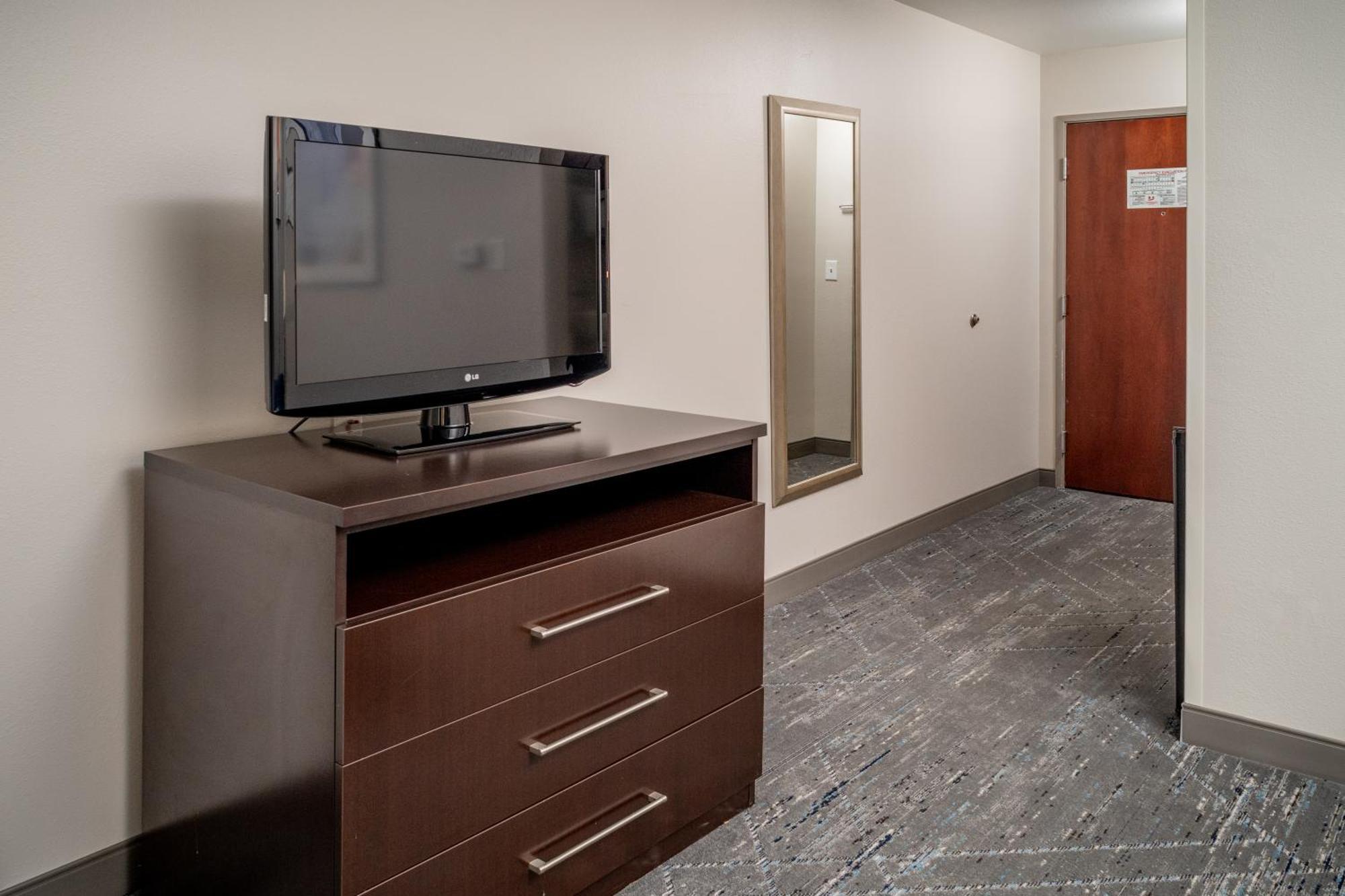 Holiday Inn Express & Suites Cross Lanes By Ihg Екстериор снимка