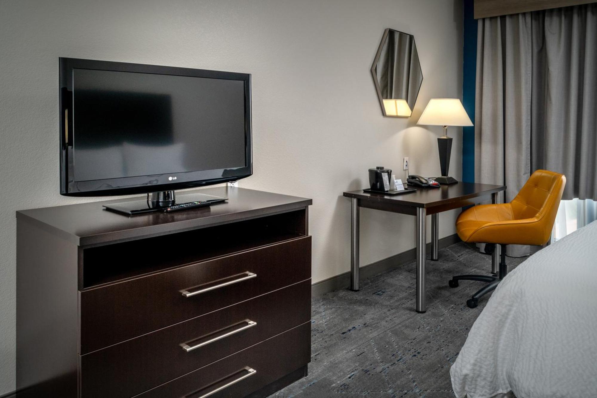 Holiday Inn Express & Suites Cross Lanes By Ihg Екстериор снимка