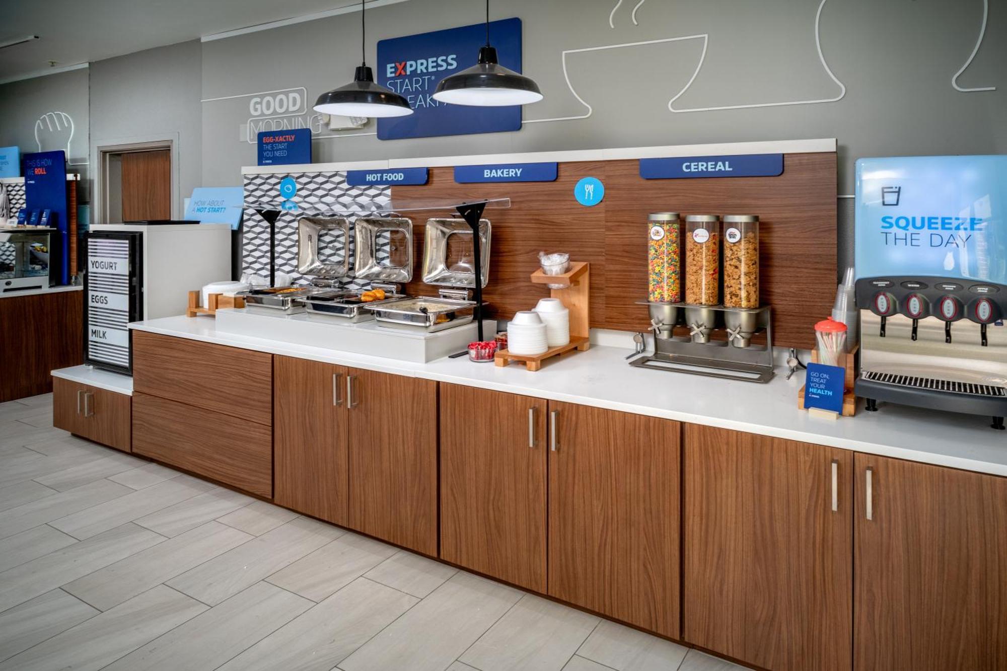 Holiday Inn Express & Suites Cross Lanes By Ihg Екстериор снимка