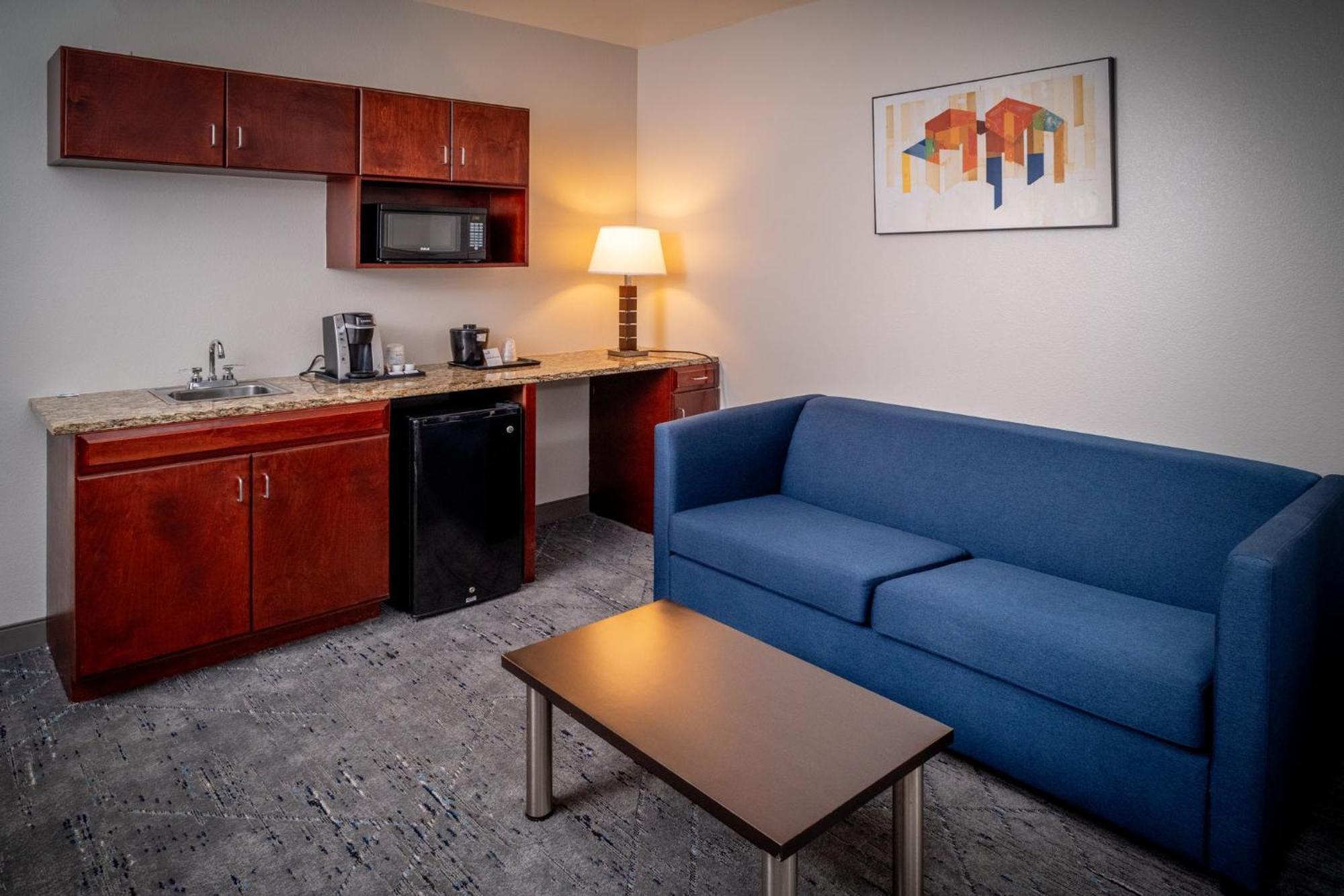 Holiday Inn Express & Suites Cross Lanes By Ihg Екстериор снимка