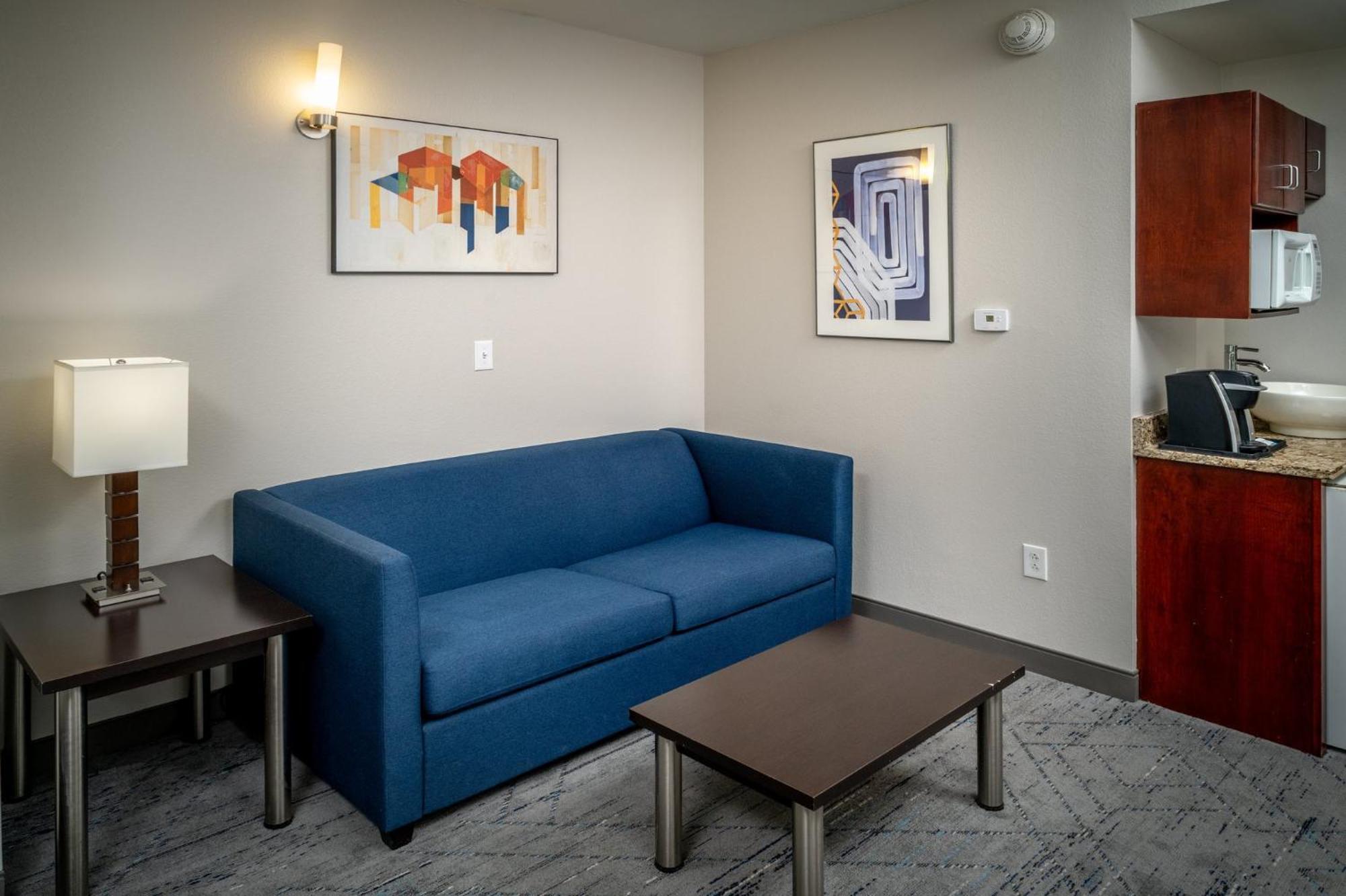 Holiday Inn Express & Suites Cross Lanes By Ihg Екстериор снимка